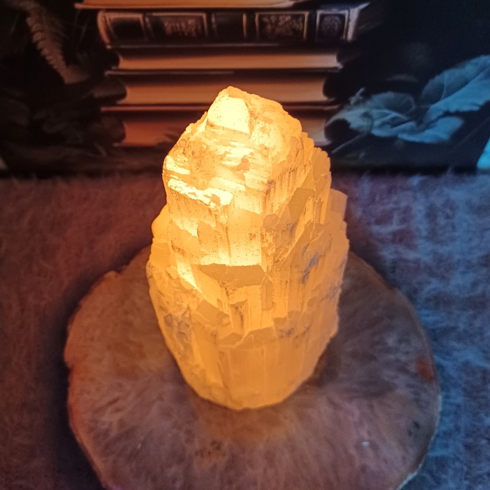 BNIB Natural Selenite Lamp Desert Rose of Africa By Himalayan Glow w/dimmer - Picture 8 of 11